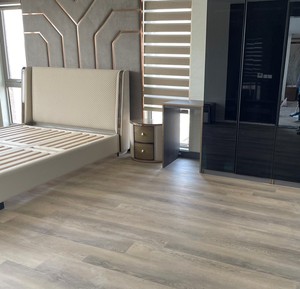Piso SPC VFLOOR, ¡OFERTA ESPECIAL! Sin formaldehído, sistema de clic, resistente al agua y al desgaste, tablones de vinilo de 4mm, 5mm, 6.5mm, 7.5mm - Product Image 3