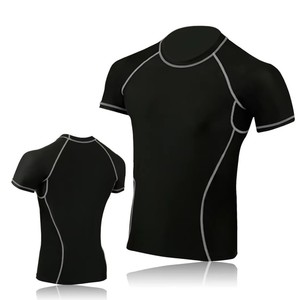 Nouveauté 2026 : Meilleures protections anti-choc (Rash Guards) unies de haute qualité pour hommes, directement du fabricant et personnalisables - Product Image 1