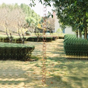 Chaîne de pluie décorative moderne avec coupelles de récupération en métal connectées - Product Image 6