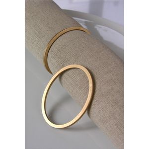 Anillos de servilleta de lujo en oro cepillado, soporte cuadrado de metal para servilletas, anillo decorativo para toallas, para decoración de mesas en bodas, banquetes y fiestas. - Product Image 5