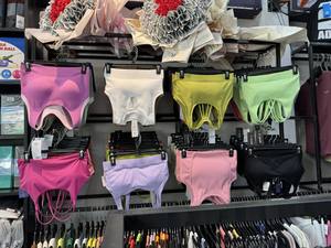 Conjunto de Yoga de Tallas Grandes Más Vendido para Entrenamiento - Top y Pantalones Deportivos - Ropa de Gimnasio para Mujer de Algodón y Spandex, Resistente al Viento - Product Image 6