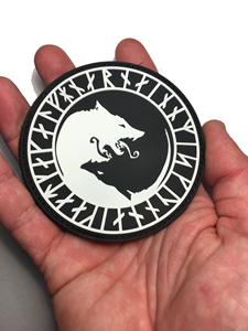 Patch 3D en PVC personnalisé |   Étiquette de marque en caoutchouc en relief finition mate pour vêtements d'hiver |   Prix d'exportation en gros - Product Image 2