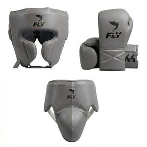 Conjunto de Kickboxing de Alta Calidad Hecho a Medida, Súper Cómodo, con Guantes de Encaje para Sparring Profesional, Protección para Cabeza e Ingle - Product Image 6