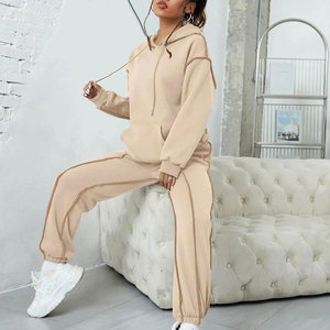Survêtement à capuche de couleur unie pour femmes, ensemble sweat-shirt et pantalon pleine longueur, coupe ample décontractée avec cordon de serrage, vêtements d'automne - Product Image 1