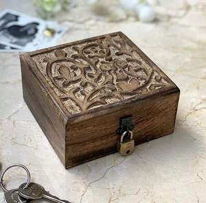 Boîte de rangement à bijoux rectangulaire en bois écologique pour femmes, sculptée à la main, design moderne, organiseur de bijoux pour coiffeuse et chambre à coucher - Product Image 2