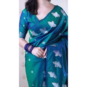 Sari en soie douce verte à double broderie zari avec bordure à motif d'oiseaux, robes de cocktail élégantes - Product Image 2