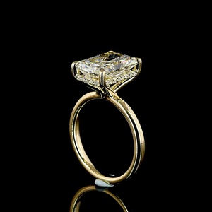 Bague de fiançailles de luxe en or jaune 14 carats massif avec diamant de laboratoire radiant certifié IGI de 5 carats, bague solitaire pour anniversaire, alliance de mariage - Product Image 2