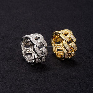 Anillo de Plata de Ley 925 Premium con Diamantes de Moissanita y Cadena Entrelazada para Compradores Mayoristas - Product Image 1