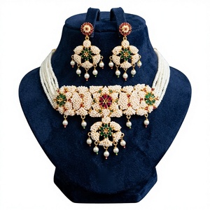 Joyería Étnica India: Conjunto de Gargantilla con Diseño Floral Jaal Puwai Multicolor, Hecho a Mano, Bañado en Oro sobre Latón, para Mujer - Product Image 1