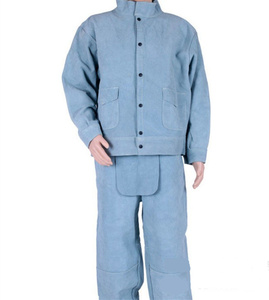 Combinaison de sécurité industrielle en cuir de vachette fendu, soudée, coupe régulière, protection de niveau D, résistance à la chaleur 500-1000°C, pour atelier et protection incendie - Product Image 1