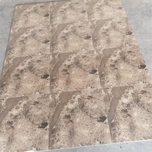 กระเบื้องปูพื้นพอร์ซเลนขัดเงาพิเศษ ขนาด 600 x 600 มม. ลายหินอ่อน สำหรับโชว์รูม สำนักงาน อาคาร สำนักงาน หรือพื้นที่นั่งรอ - Product Image 4