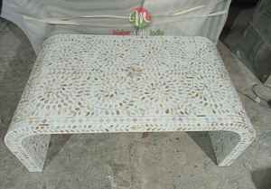 Mesa de Centro Hecha a Mano con Madreperla |   Decoración de Lujo con Incrustaciones Florales - Product Image 3