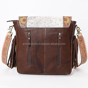 Sac à main en cuir de fourrure usiné de style occidental unique sac à main en cuir de fourrure usiné à la main pour femmes sac de messager de style vintage - Product Image 3