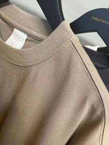 เสื้อยืดผู้ชายสไตล์สตรีทแวร์ ผ้าถักเรียบ 100% คอตตอน วินเทจ คอกลม แขนสั้น ทรงปกติ ระบายอากาศได้ดี สวมใส่สบาย - Product Image 4