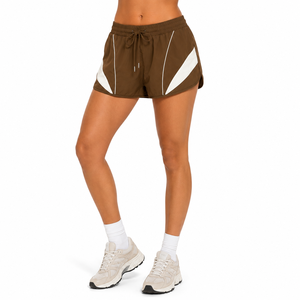 Conjuntos de dos piezas de sudadera corta y pantalones cortos de nailon casuales para mujer con logotipo personalizado, ropa deportiva con estampado de letras, chándales, chaquetas para hombre - Product Image 3