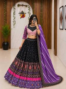 Malai Faux Georgette Magnifique travail de miroir véritable, dentelle dorée Gota Zari, longueur au sol, séchage rapide, sans plis, protection solaire - Product Image 2