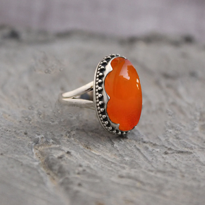 Anillo midi de cornalina, plata 925, hecho a mano, anillo llamativo para mujer, regalo de cumpleaños o aniversario hecho a mano para ella - Product Image 1