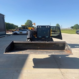 Chargeuse compacte sur chenilles Smart Design JCB 3TS 8T Teleskid offrant un contrôle précis et un confort d'opérateur. - Product Image 4