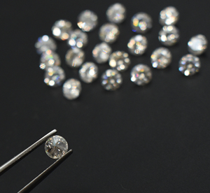 Moissanita Redonda de 0.90 MM, Venta al por Mayor, Color DEF Blanco, Forma Redonda, Diamante Sintético Brillante, Claridad VVS, Moissanita Suelta - Product Image 5