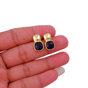 Boucles d'oreilles clous délicates en saphir bleu taille coussin, plaqué or, saphir de septembre, carrées, épaisses, faites à la main, pour femmes R - Product Image 3