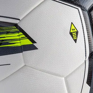 Ballon de football professionnel en PU laminé avec construction thermocollée, disponible en plusieurs tailles, logo personnalisé, fabriqué au Pakistan - Product Image 6