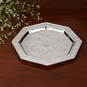 Plateaux ronds décoratifs finition argentée, design moderne, fournitures pour restaurants et hôtels, plateau et plat de service en laiton pour table, prix abordable - Product Image 2