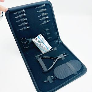 Kit de herramientas de extensión de cabello negro mate con alicates de acero inoxidable, tijeras y herramientas esenciales para peinar el cabello a precio mayorista - Product Image 1