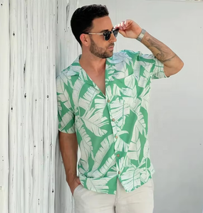 Chemise Aloha personnalisée à imprimé floral tropical en viscose, boutons en noix de coco, chemise hawaïenne pour homme, 100% rayonne, col ouvert, pour les vacances - Product Image 4