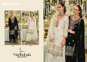 Meilleur ensemble de vêtements de fête en tissu chinon avec broderie, comprenant un pantalon palazzo, un haut et un dupatta, achat en ligne en Inde, vente en gros - Product Image 2