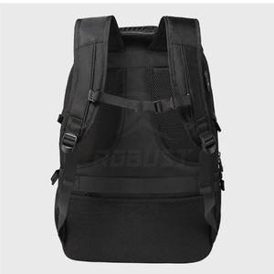 Mochila Deportiva ROBUST INDUSTRIES Ligera con Capacidad de 30-40L, Espacio para Ropa, Zapatos y Artículos Personales, Servicio OEM - Product Image 4