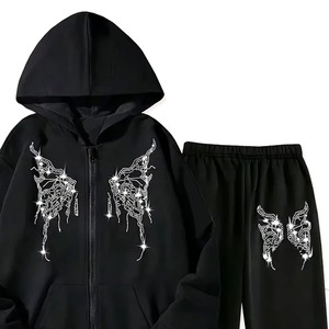 Conjunto Deportivo de Primera Calidad para Hombre, Color Negro con Pedrería, Precio Accesible, Totalmente Personalizado, Antiarrugas - Product Image 3