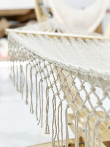 เก้าอี้แขวนทำมือจากผ้าฝ้ายและโพลีเอสเตอร์ JNC Macrame สไตล์มินิมอล สีขาว สำหรับใช้งานกลางแจ้ง ทนทาน เป็นมิตรกับสิ่งแวดล้อม เหมาะสำหรับวิลล่า โรงแรม ระเบียงพักผ่อน - Product Image 3