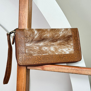 กระเป๋าสตางค์ผู้หญิงลายนูนลายดอกไม้วินเทจหนังแท้ใส่โทรศัพท์และบัตรเครดิตแบบตะวันตก - Product Image 2