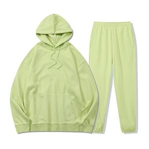 Conjunto de Sudadera con Capucha y Pantalones Deportivos con Bordado Desgastado Personalizado |   Chándal de algodón 100% para hombre, de peso pesado |   Fabricante de Ropa con MOQ Bajo - Product Image 4