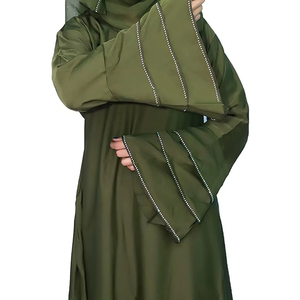 Abaya décontractée OEM la plus vendue pour femmes – Confortable, légère, respirante, à manches longues, séchage rapide, couleur unie, personnalisable, traditionnelle musulmane - Product Image 3