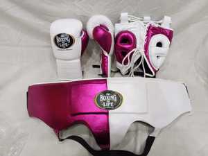 No Boxing No Life Ensemble d'entraînement et de sparring de boxe pour femmes et filles, comprenant des gants de boxe rose et blanc, un protège-tête et un protège-guêtres - Product Image 5