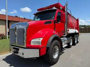 Tracteur routier poids lourd 6x4 avec cabine couchette diesel pour le transport de marchandises commerciales - Product Image 5