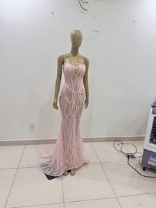 Robe de mariée rose clair longue jusqu'au sol, col en V, manches longues, dos lacé, perles de cristal, silhouette sirène-trompette, grande taille - Product Image 4