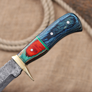 Couteau Bowie à lame fixe en acier Damas forgé à la main avec étui, couteau de chasse et de camping personnalisé OEM à lame pleine, manche en bois Pakka - Product Image 5