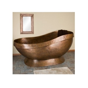 Elegante Bañera Independiente de Cobre Pulido Estilo Antiguo, Base Esculpida Elegante, Forma Ovalada, Bordes Redondeados, Bañera de Lujo - Product Image 6