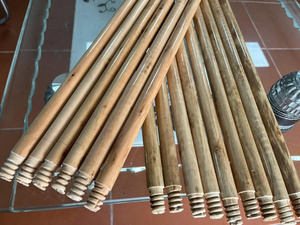 Wooden Broom Handle Wooden Broom Handle Pine Wood Smooth Varnished Finish Long Lasting Factory Wooden Broom Stick Eucalyptus - Product Image 5