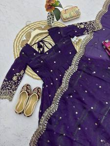 Nuevo y Moderno Traje Anarkali Salwar Kameez Indio-Pakistaní para Mujer - Vestido Étnico de Bollywood al por Mayor para Adultos - Product Image 5