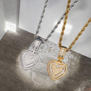 Collar con colgante en forma de corazón chapado en oro, con diamantes de moissanita VVS1, amuleto de corazón, joyería de lujo estilo hip hop, regalo para mujer - Product Image 2
