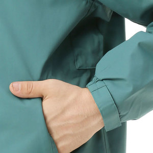 Veste de pluie imperméable à capuche pour homme, style décontracté, avec blocs de couleur, fermeture éclair, vêtement d'extérieur pour l'automne, vert et bleu, coupe classique - Product Image 3