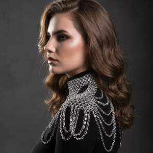 Collar de hombro de malla de plata hecho a mano, cadena corporal drapeada, joyería de armadura medieval, epaulettes, bolero para disfraz de fiesta para mujer - Product Image 2