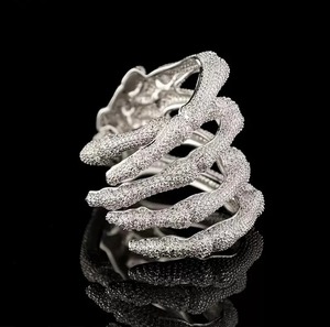 Montre personnalisée avec cadran glacé, bracelet incrusté de micro-cristaux, bijoux de mode unisexe, cadeau - Product Image 2
