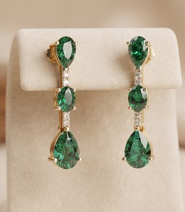 Pendientes Largos de Esmeralda Natural para Mujer, Oro Sólido de 14k/18k, Forma Ovalada de Pera, Gema Verde, Diseño de Gota Larga, Diamante IGI - Product Image 1