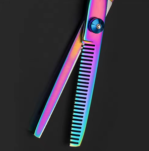 Ciseaux professionnels de coiffure en acier inoxydable de 5,5 pouces, de haute qualité, pour la coupe des cheveux, légers, fournitures de salon de coiffure - Product Image 3