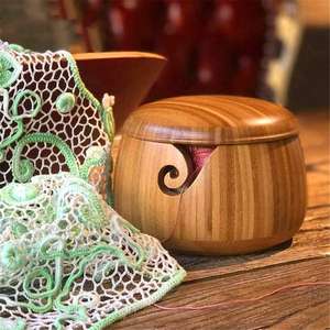 Cuenco de madera de la mejor calidad para hilo, soporte redondo hecho a mano con tapa para guardar hilo de tejer y ganchillo, a precios bajos. - Product Image 1