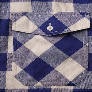 Chemise en flanelle confortable pour homme, respirante, légère, à prix raisonnable, avec des designs tendance. - Product Image 4